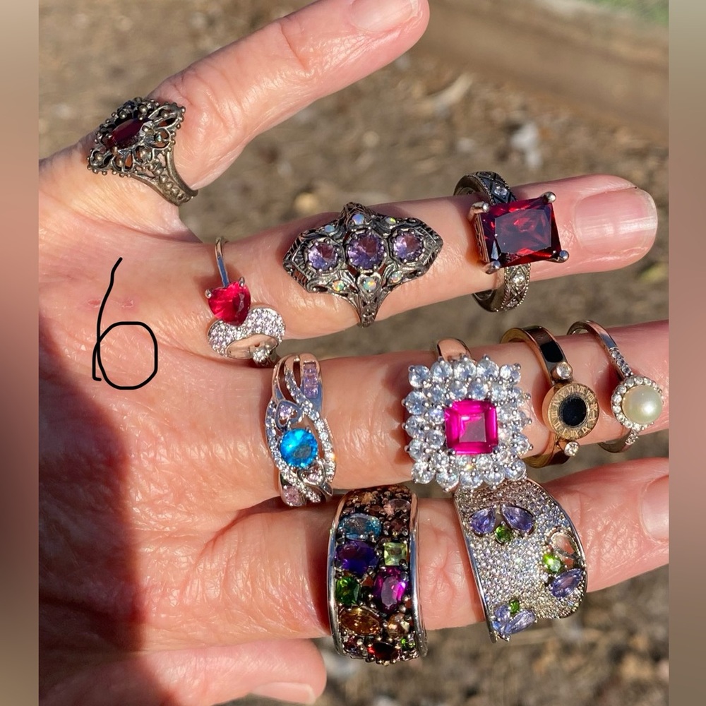 Lot of 10 rings